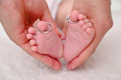 借卵生子机构宝宝半夜咳嗽