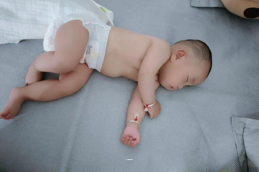 借卵生子机构宝宝厌奶期要多久